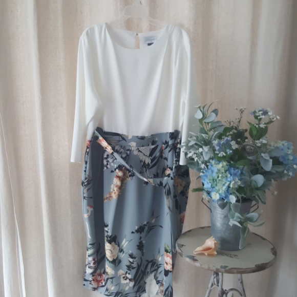 Closet Dresses & Skirts - CLOSET side drape dress